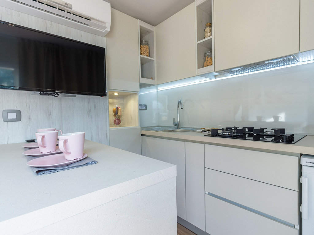 Campsite Porton Biondi Studio Comfort mobile homes kitchen