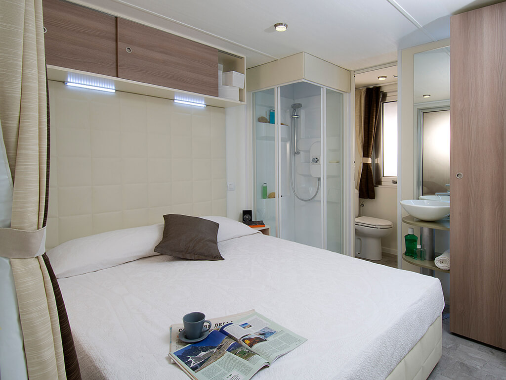 Camping CampingIN Park Umag Luxury D mobile homes bedroom