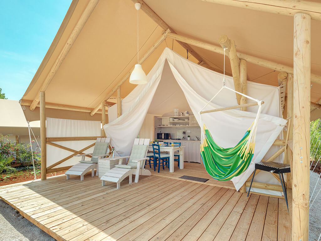 Camping Resort Lanterna Maro Premium Glampin Tent interior III
