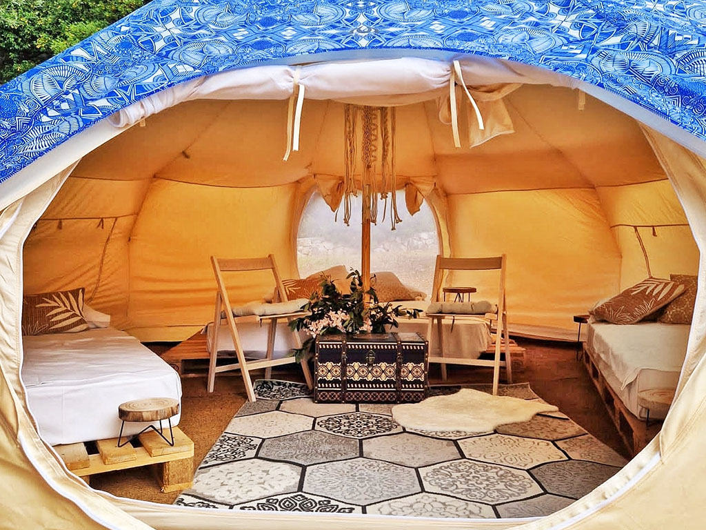 Campsite Perna Glamping Tent Interior Beds